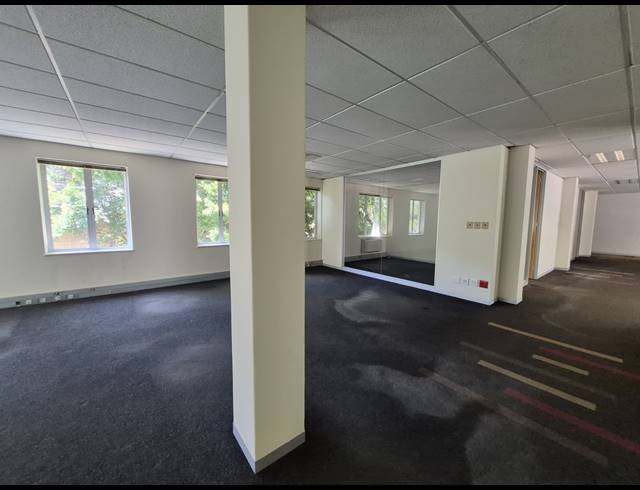 606M² OFFICE TO LET IN SANDTON CENTRAL